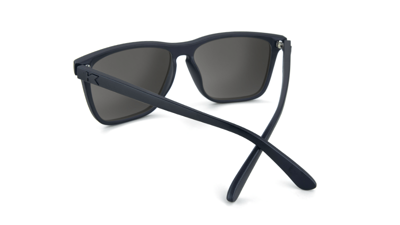 Mai Tais Black on Black#Color_Black on Black